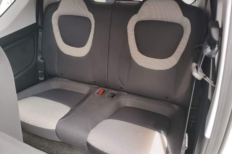 Used Wuling Hongguang MINIEV 2024 3rd Generation 215km Youth Edition Left Rear Seat