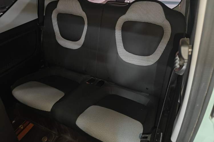 Used Wuling Hongguang MINIEV 2024 3rd Generation 215km Advanced Version Left Rear Seat