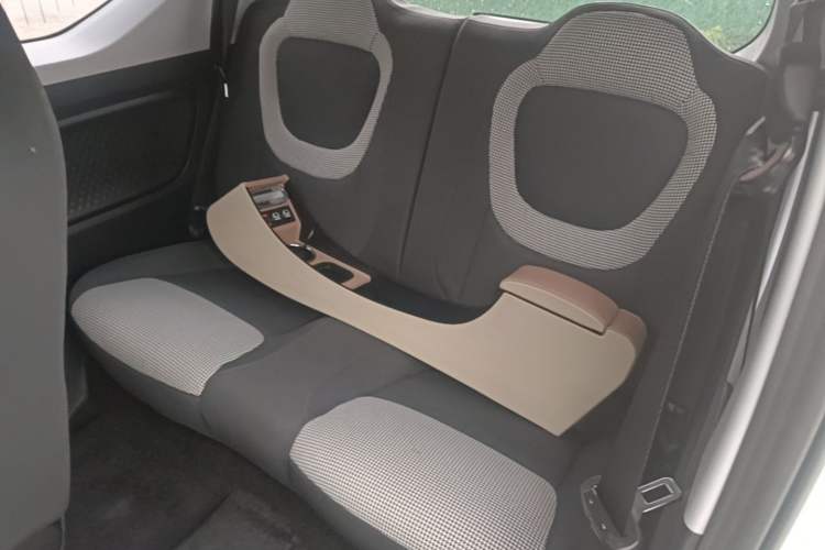 Used Wuling Hongguang MINIEV 2024 3rd Generation 215km Advanced Version Left Rear Seat
