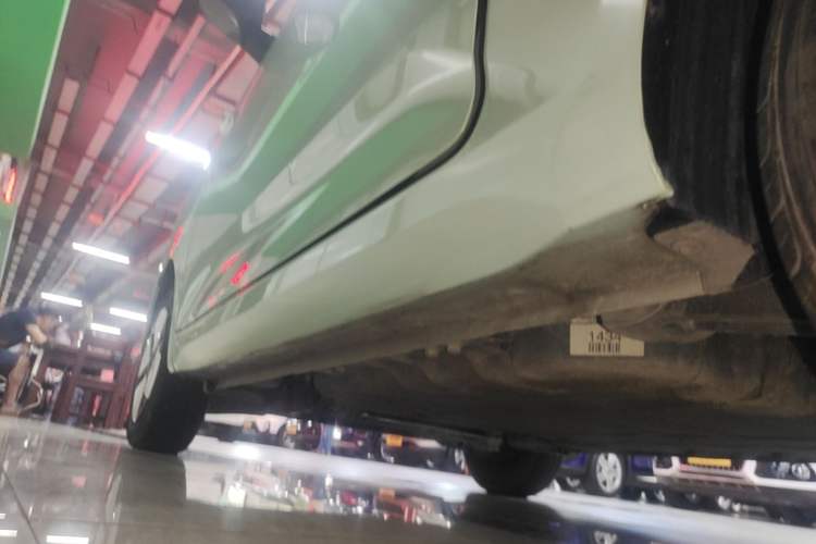 Used Wuling Hongguang MINIEV 2024 3rd Generation 215km Advanced Version Left Side Sill