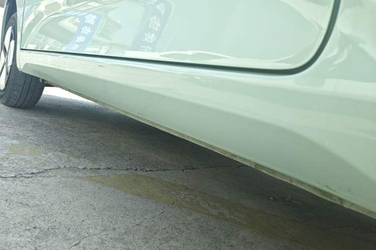 Used Wuling Hongguang MINIEV 2024 3rd Generation 215km Advanced Version Left Side Sill