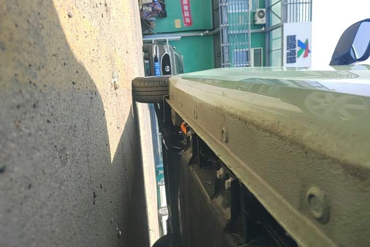 Used Wuling Hongguang MINIEV 2024 3rd Generation 215km Youth Edition Left Side Sill