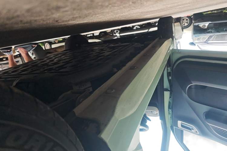 Used Wuling Hongguang MINIEV 2024 3rd Generation 215km Advanced Version Left Side Sill