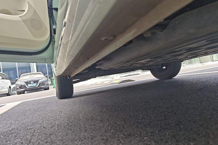 Used Wuling Hongguang MINIEV 2024 3rd Generation 215km Advanced Version Left Side Sill