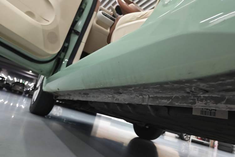 Used Wuling Hongguang MINIEV 2024 3rd Generation 215km Advanced Version Left Side Sill