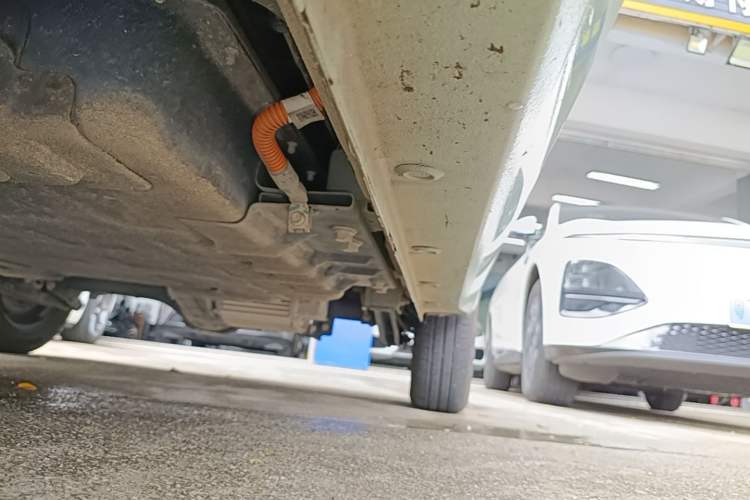 Used Wuling Hongguang MINIEV 2024 3rd Generation 215km Advanced Version Left Side Sill