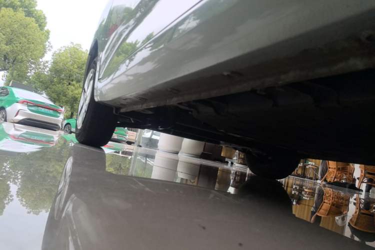 Used Wuling Hongguang MINIEV 2024 3rd Generation 215km Advanced Version Left Side Sill