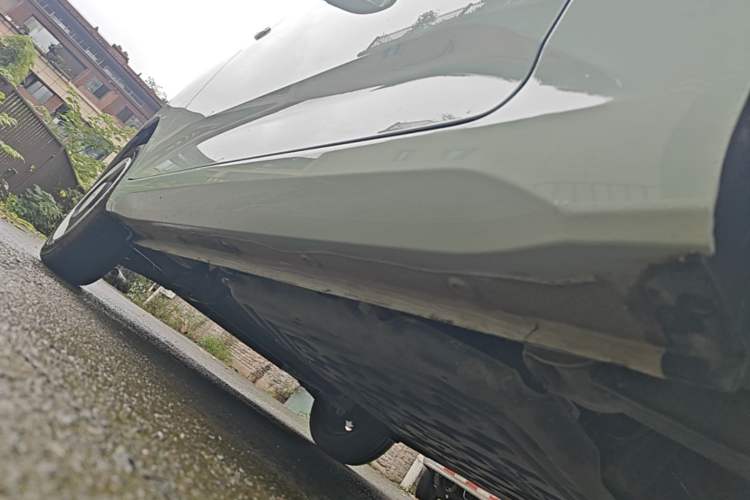 Used Wuling Hongguang MINIEV 2024 3rd Generation 215km Youth Edition Left Side Sill