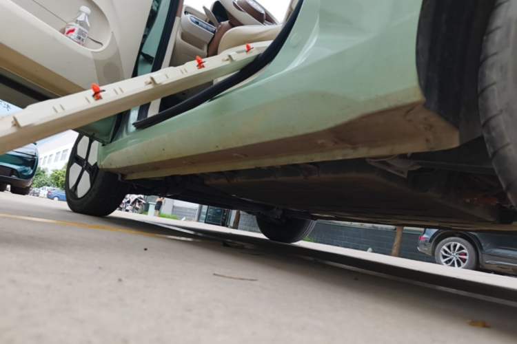 Used Wuling Hongguang MINIEV 2024 3rd Generation 215km Advanced Version Left Side Sill