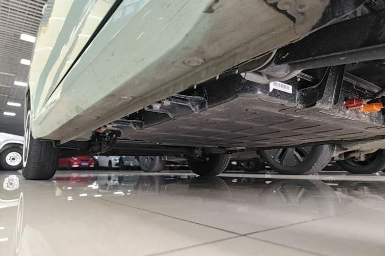 Used Wuling Hongguang MINIEV 2024 3rd Generation 215km Youth Edition Left Side Sill