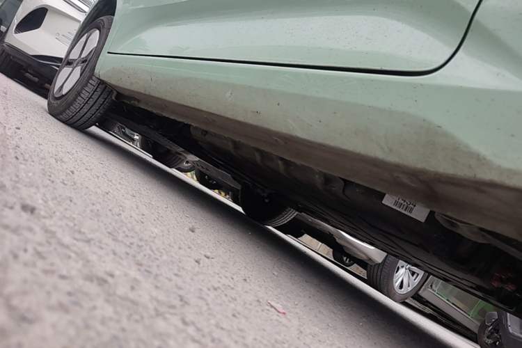 Used Wuling Hongguang MINIEV 2024 3rd Generation 215km Advanced Version Left Side Sill