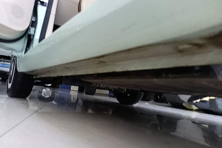 Used Wuling Hongguang MINIEV 2024 3rd Generation 215km Youth Edition Left Side Sill