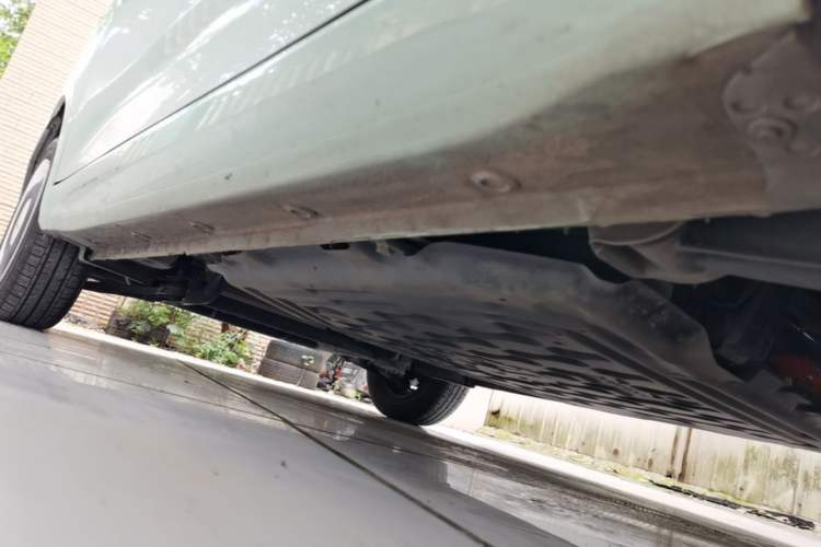 Used Wuling Hongguang MINIEV 2024 3rd Generation 215km Youth Edition Left Side Sill