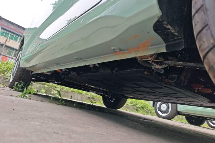 Used Wuling Hongguang MINIEV 2024 3rd Generation 215km Youth Edition Left Side Sill
