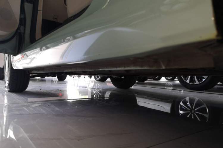 Used Wuling Hongguang MINIEV 2024 3rd Generation 215km Youth Edition Left Side Sill