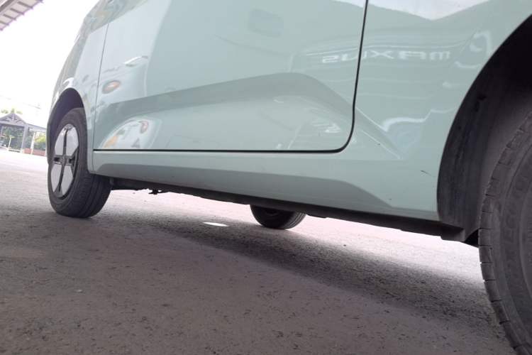 Used Wuling Hongguang MINIEV 2024 3rd Generation 215km Advanced Version Left Side Sill