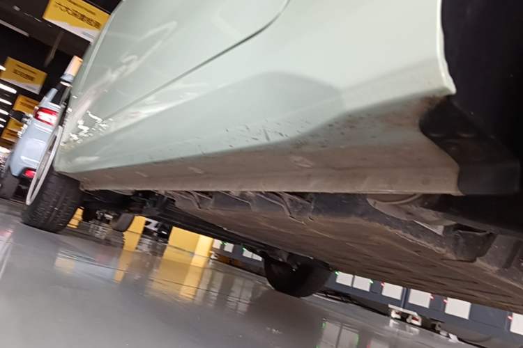 Used Wuling Hongguang MINIEV 2024 3rd Generation 215km Youth Edition Left Side Sill