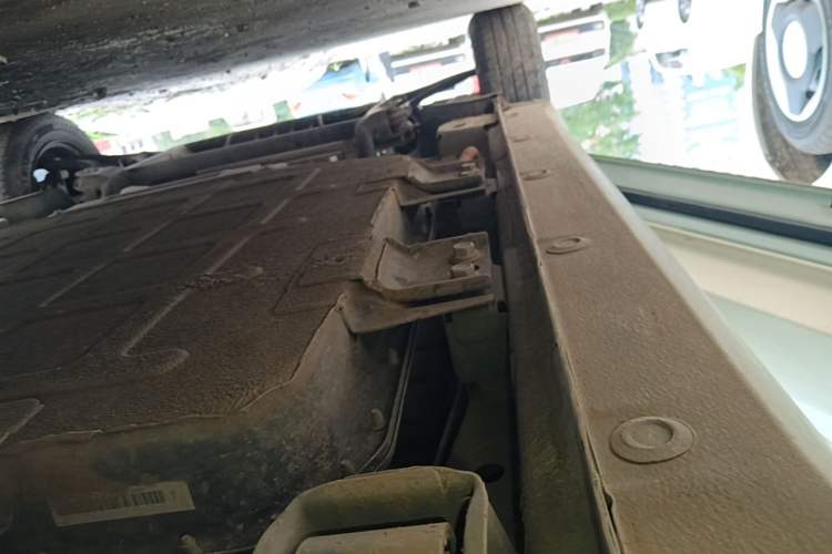 Used Wuling Hongguang MINIEV 2024 3rd Generation 215km Advanced Version Left Side Sill