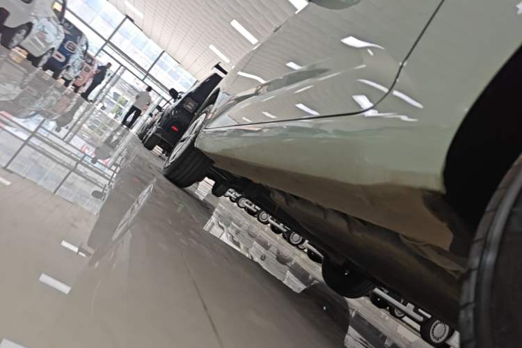Used Wuling Hongguang MINIEV 2024 3rd Generation 215km Advanced Version Left Side Sill