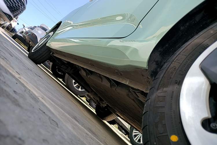 Used Wuling Hongguang MINIEV 2024 3rd Generation 215km Youth Edition Left Side Sill