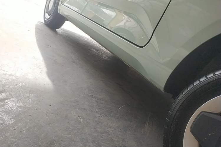 Used Wuling Hongguang MINIEV 2024 3rd Generation 215km Youth Edition Left Side Sill
