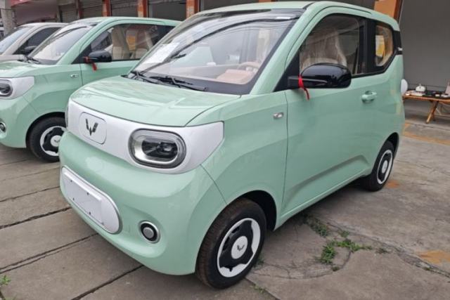 Używany Wuling Hongguang MINIEV 2024 3rd Generation 215km Youth Edition