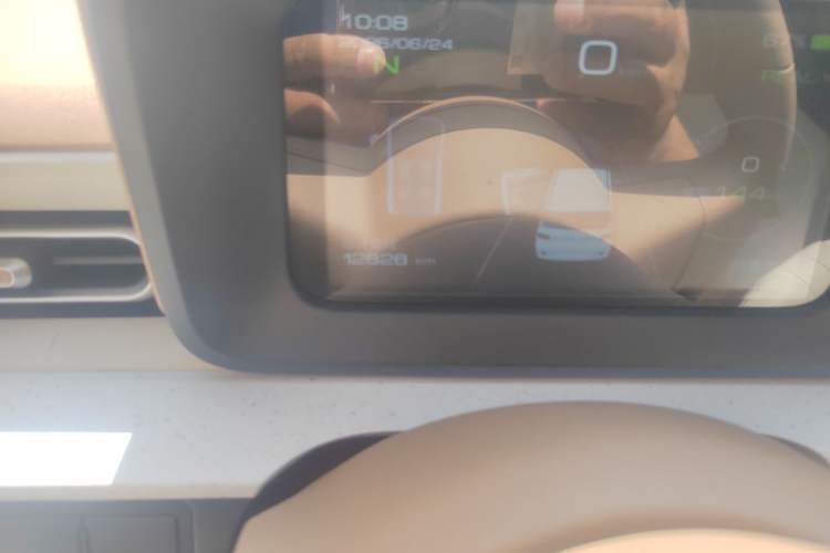 Used Wuling Hongguang MINIEV 2024 3rd Generation 215km Advanced Version Odometer Close Up