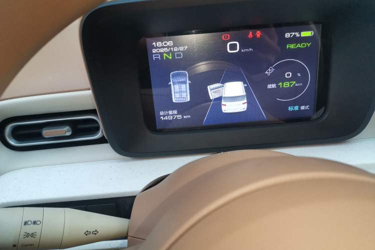 Used Wuling Hongguang MINIEV 2024 3rd Generation 215km Youth Edition Odometer Close Up