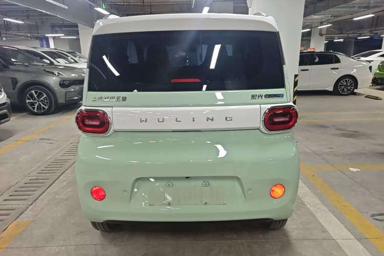 Used Wuling Hongguang MINIEV 2024 3rd Generation 170 km Rear
