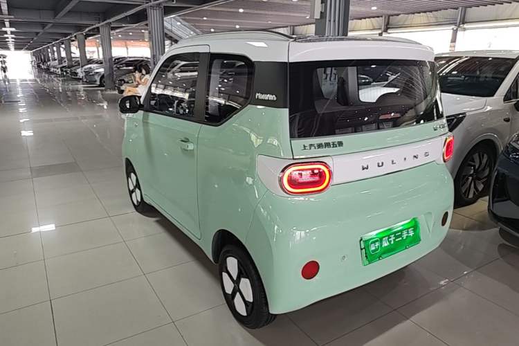 Used Wuling Hongguang MINIEV 2024 3rd Generation 215km Advanced Version Rear Left 45 Deg