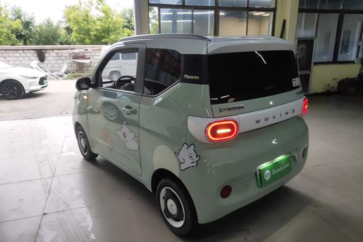 Used Wuling Hongguang MINIEV 2024 3rd Generation 170 km Rear Left 45 Deg
