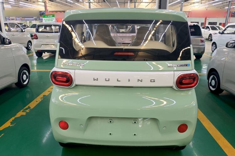 Used Wuling Hongguang MINIEV 2024 3rd Generation 215km Youth Edition Rear