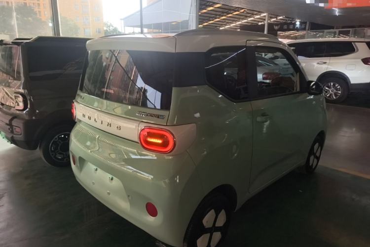 Used Wuling Hongguang MINIEV 2024 3rd Generation 215km Advanced Version Rear Right 45 Deg