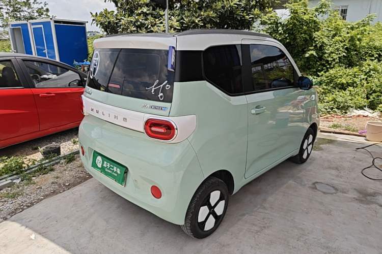 Used Wuling Hongguang MINIEV 2024 3rd Generation 215km Advanced Version Rear Right 45 Deg
