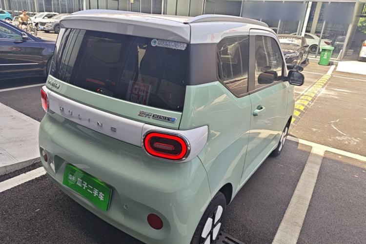 Used Wuling Hongguang MINIEV 2024 3rd Generation 215km Advanced Version Rear Right 45 Deg