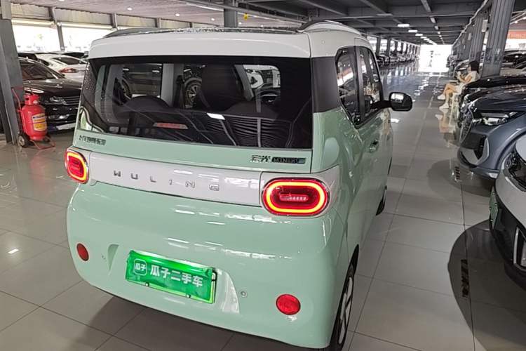 Used Wuling Hongguang MINIEV 2024 3rd Generation 215km Advanced Version Rear Right 45 Deg