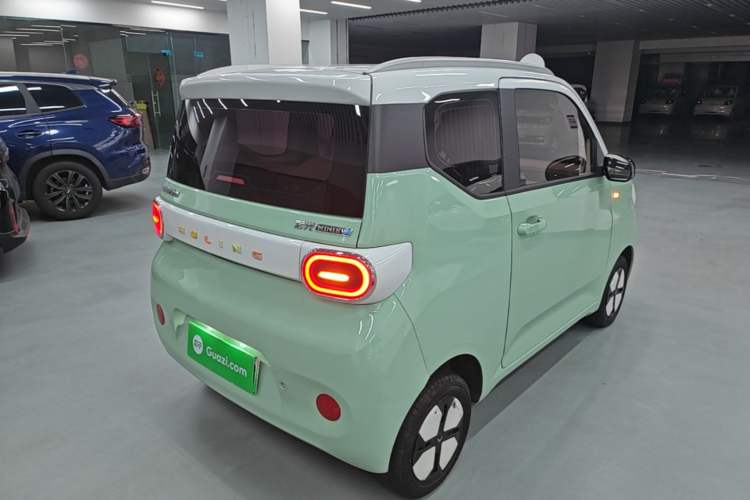 Used Wuling Hongguang MINIEV 2024 3rd Generation 215km Advanced Version Rear Right 45 Deg