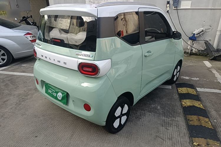 Used Wuling Hongguang MINIEV 2024 3rd Generation 215km Advanced Version Rear Right 45 Deg