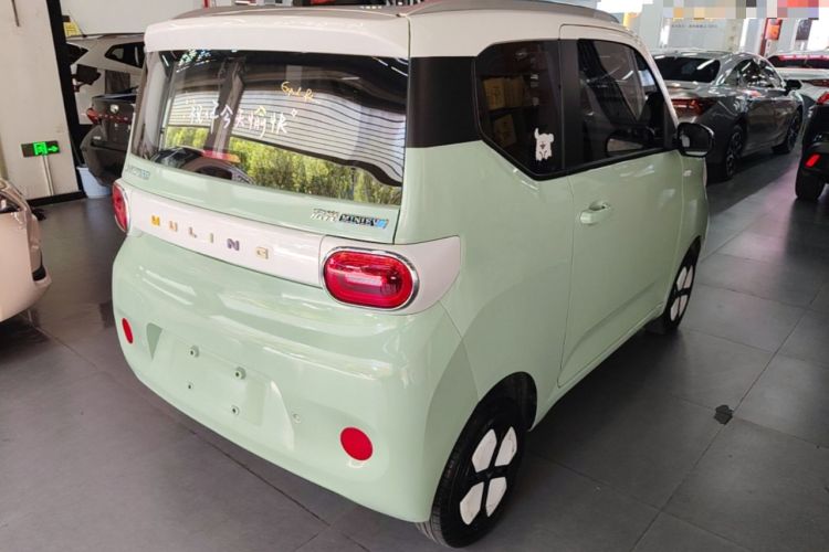 Used Wuling Hongguang MINIEV 2024 3rd Generation 215km Advanced Version Rear Right 45 Deg