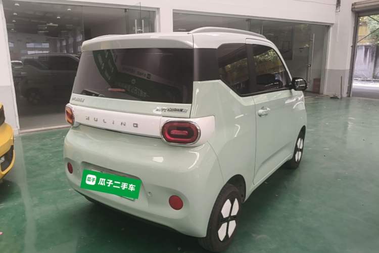 Used Wuling Hongguang MINIEV 2024 3rd Generation 215km Advanced Version Rear Right 45 Deg