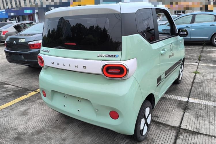 Used Wuling Hongguang MINIEV 2024 3rd Generation 215km Advanced Version Rear Right 45 Deg