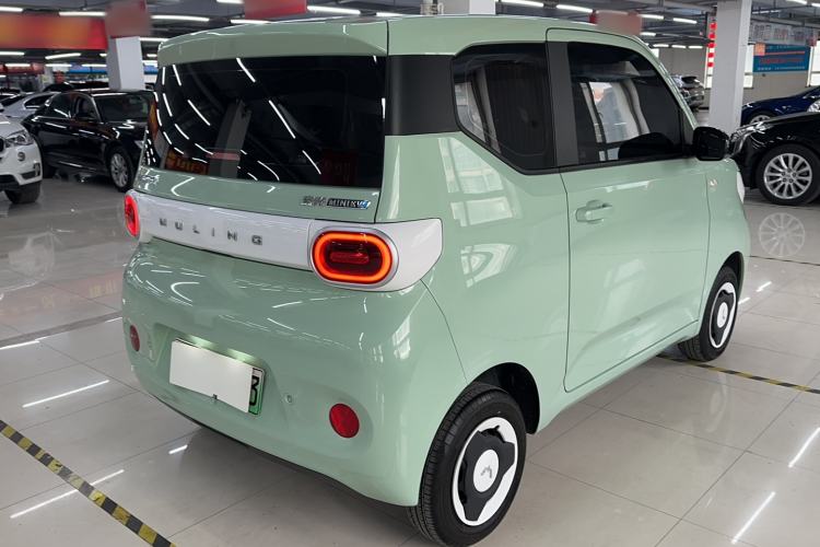 Used Wuling Hongguang MINIEV 2024 3rd Generation 215km Youth Edition Rear Right 45 Deg