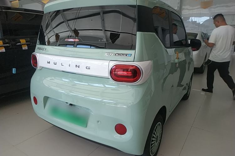 Used Wuling Hongguang MINIEV 2024 3rd Generation 215km Youth Edition Rear Right 45 Deg