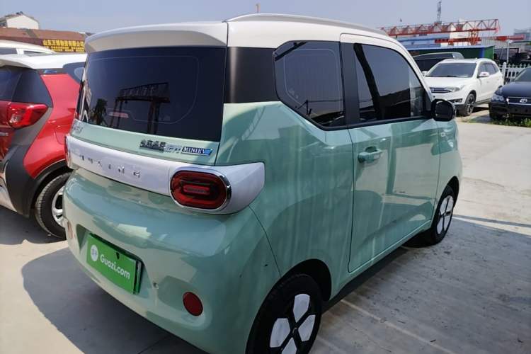 Used Wuling Hongguang MINIEV 2024 3rd Generation 215km Advanced Version Rear Right 45 Deg