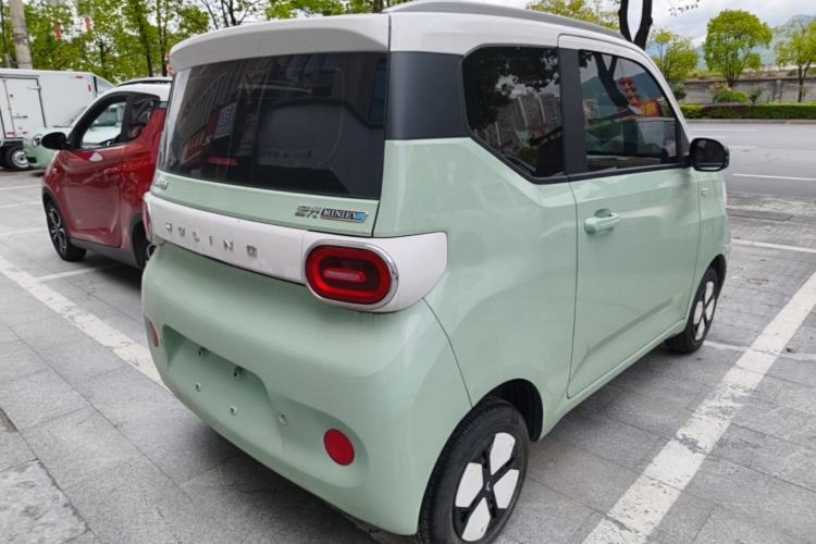 Used Wuling Hongguang MINIEV 2024 3rd Generation 215km Advanced Version Rear Right 45 Deg