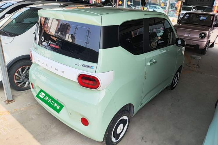 Used Wuling Hongguang MINIEV 2024 3rd Generation 215km Youth Edition Rear Right 45 Deg