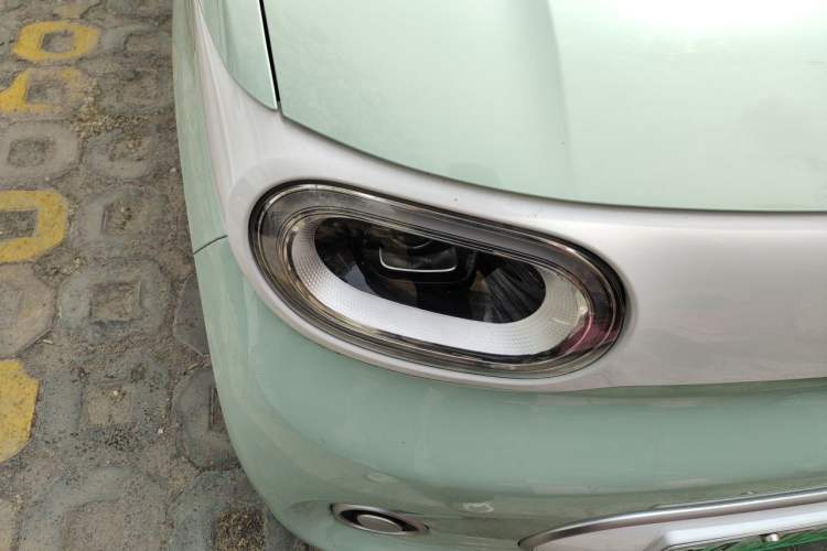 Used Wuling Hongguang MINIEV 2024 3rd Generation 215km Youth Edition Right Front Headlight