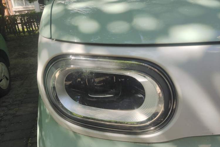 Used Wuling Hongguang MINIEV 2024 3rd Generation 215km Youth Edition Right Front Headlight