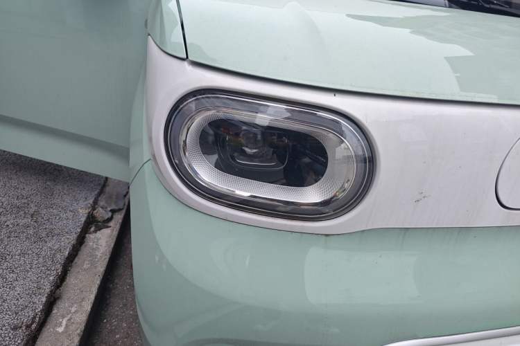 Used Wuling Hongguang MINIEV 2024 3rd Generation 215km Youth Edition Right Front Headlight