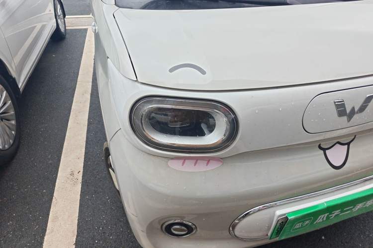 Used Wuling Hongguang MINIEV 2024 3rd Generation 215km Advanced Version Right Front Headlight